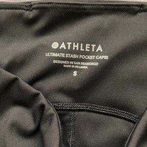 Athleta Ultimate stash pocket capri small